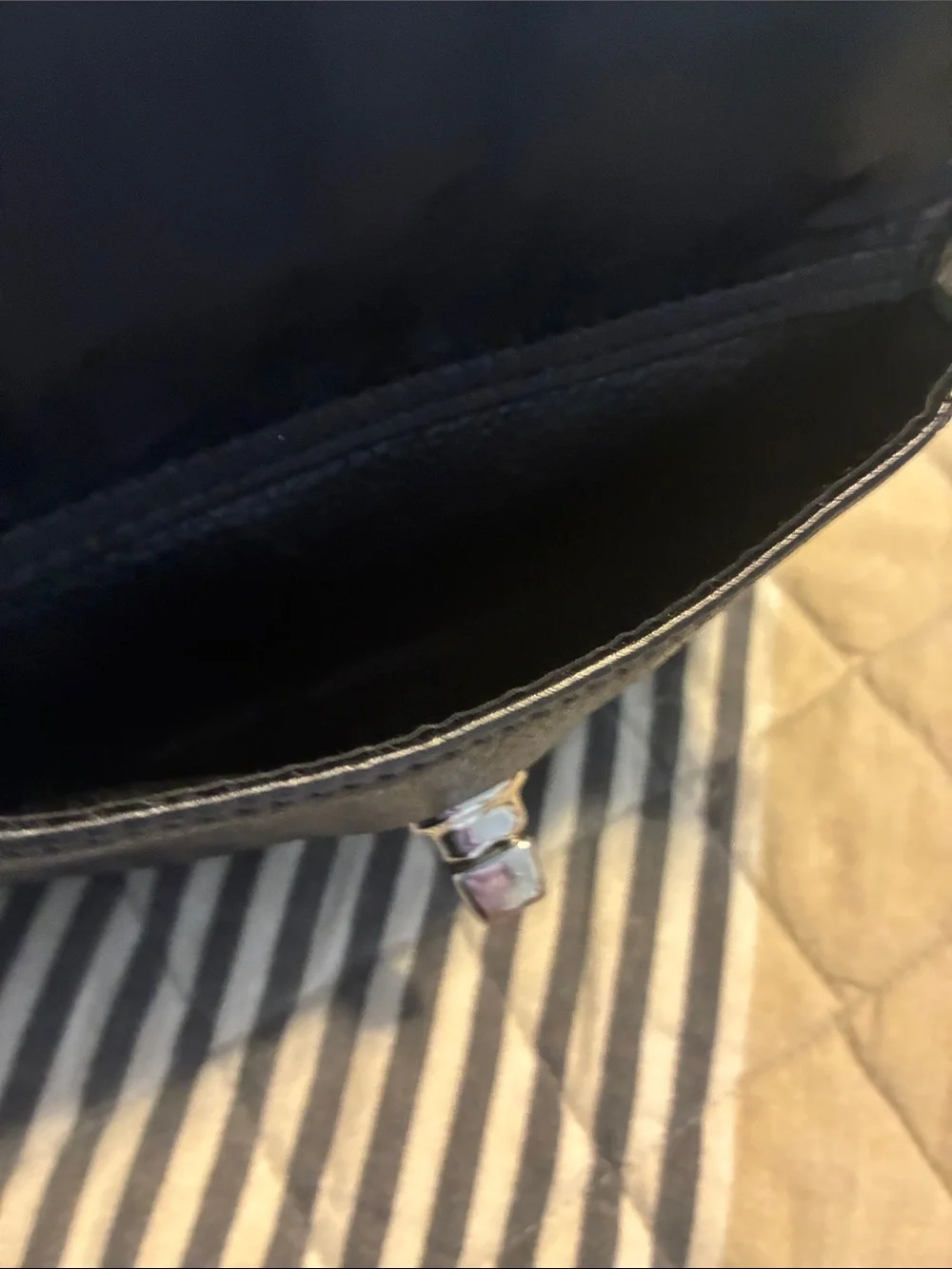 Coach Vintage Park Black Pebbled Leather Swingpack Crossbody + silver turnlock
